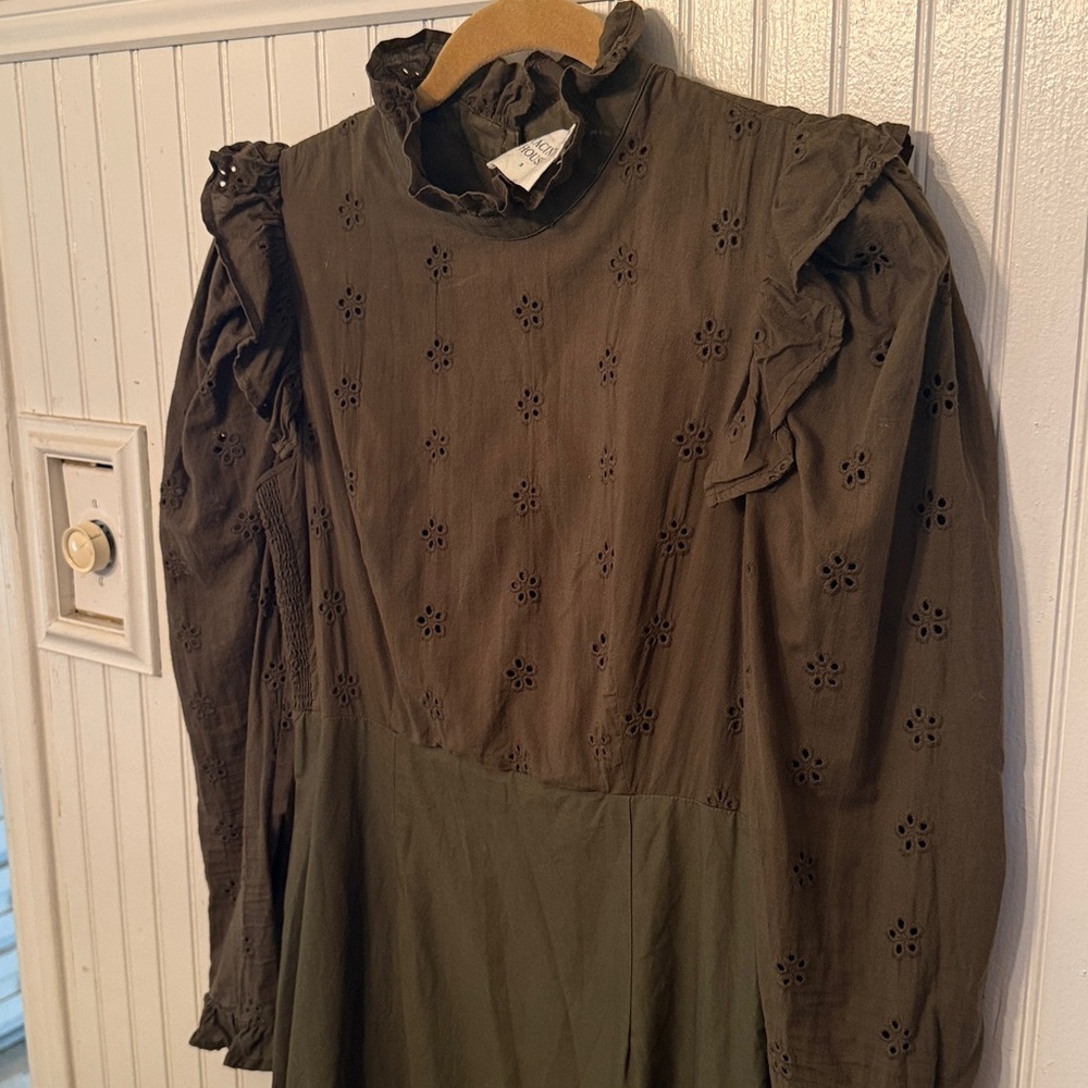 Hyacinth House Regina Ruffle Eyelet Cotton Midi Dress Small Olive Green - Picture 6 of 6